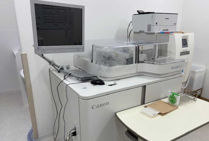 高性能化学分析装置(Canon Accute RX)